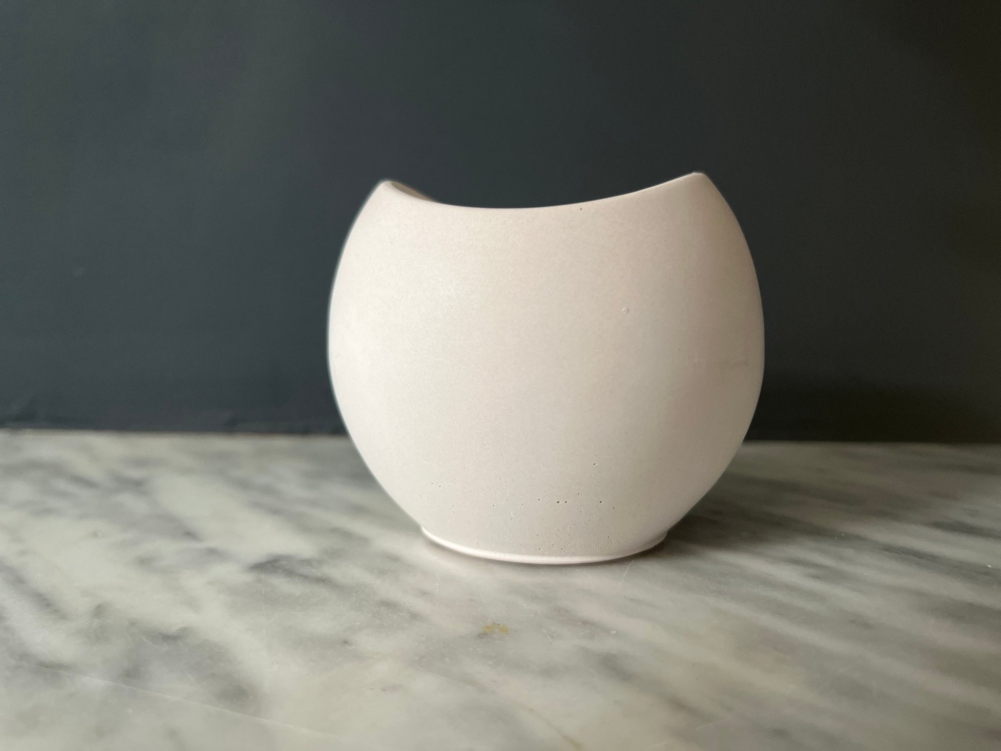 Bill - Bougie naturelle et parfumée LUCILE